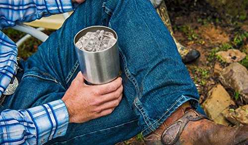 30 Oz Stainless Steel Vacuum Insulated Tumbler with Lid - YETI Rambler