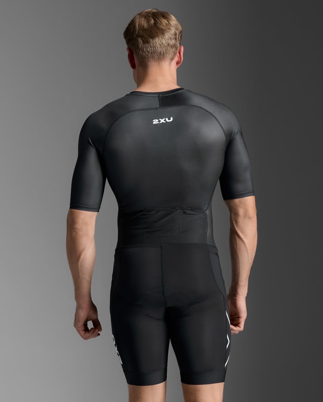 2XU Men's Core Sleeved Trisuit - Black/White - Medium
