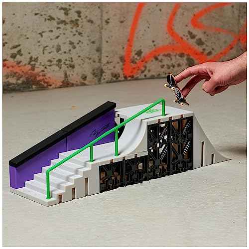 Tech Deck, Nyjah Skatepark X-Connect Park Creator, Massive Customizable Skatepark Ramp Set with Exclusive Fingerboard, Kids Toy for Ages 6 and up