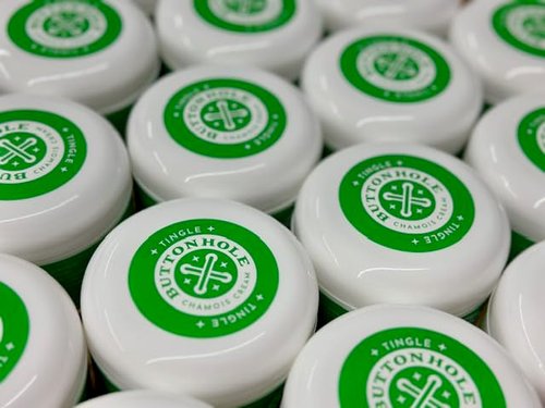 ButtonHole Chamois Cream 8oz Tingle