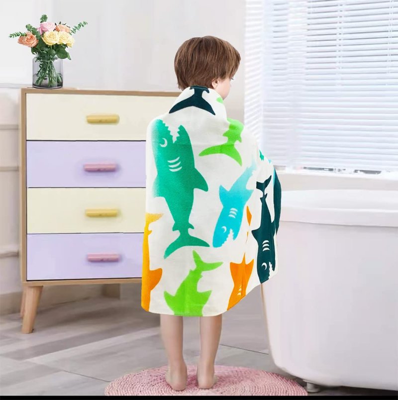 YIFONTIN Kids Beach Towel Super Soft Absorbent Cotton Velour Terry Blanket Throw 24"X48" for Bath Travel Camping Picnic Swimming Pool, Shark Group.