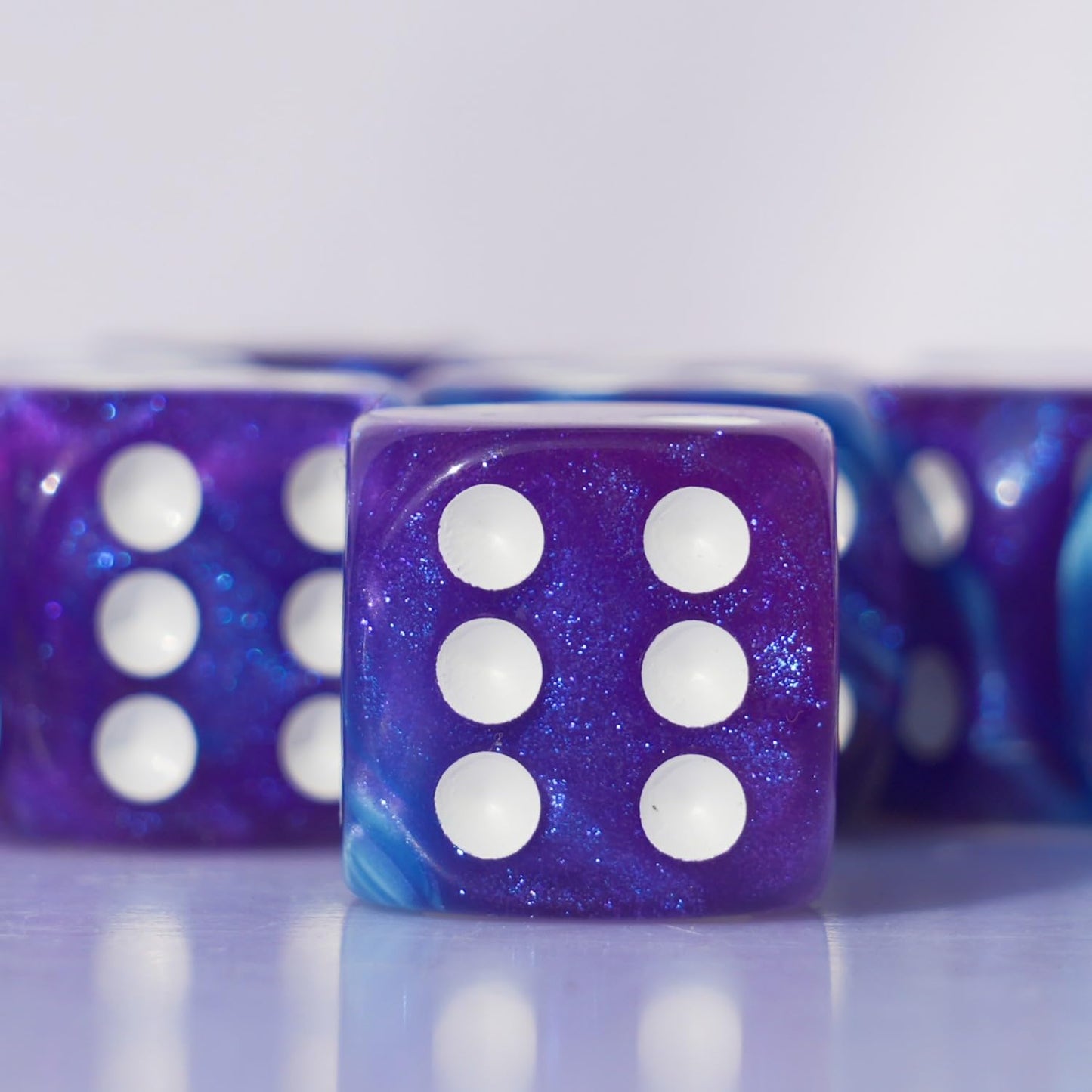 20PCS D6 dice 16mm Acrylic Dice Set for RPG MTG DND Dice Table Games and Board Games (Pink+Blue)