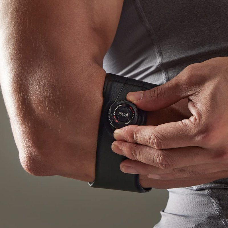 SOZO Elbow Brace with BOA Micro-Adjustable Dial, Adjustable Elbow Support for Tendonitis, Tennis Elbow, Golfer’s Elbow Pain Relief for Men & Women (Medium)