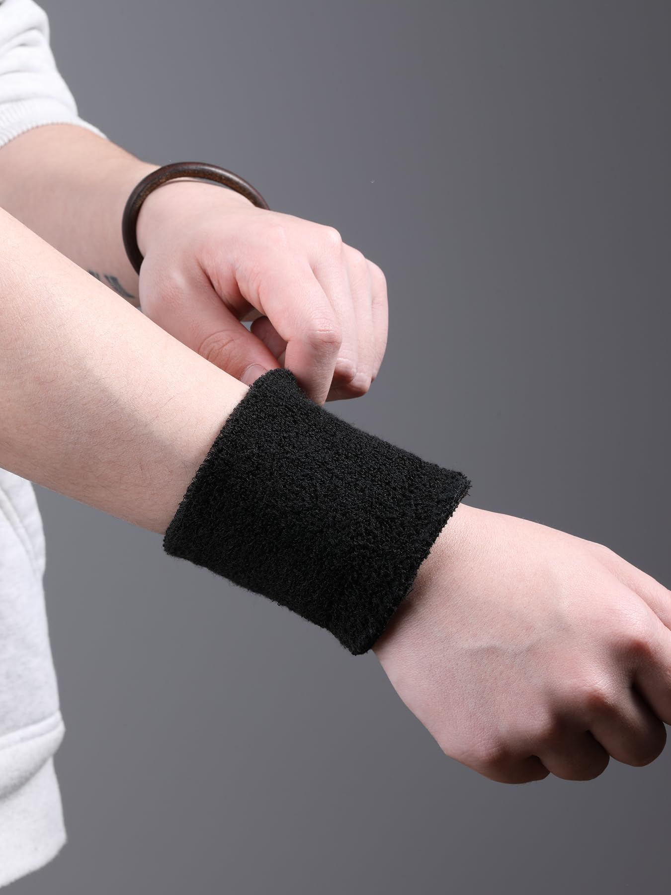 2 Pcs Sports Wrist Guards, Non-Slip Wrist Sweatbands, Lightweight Sports Wristbands, Black