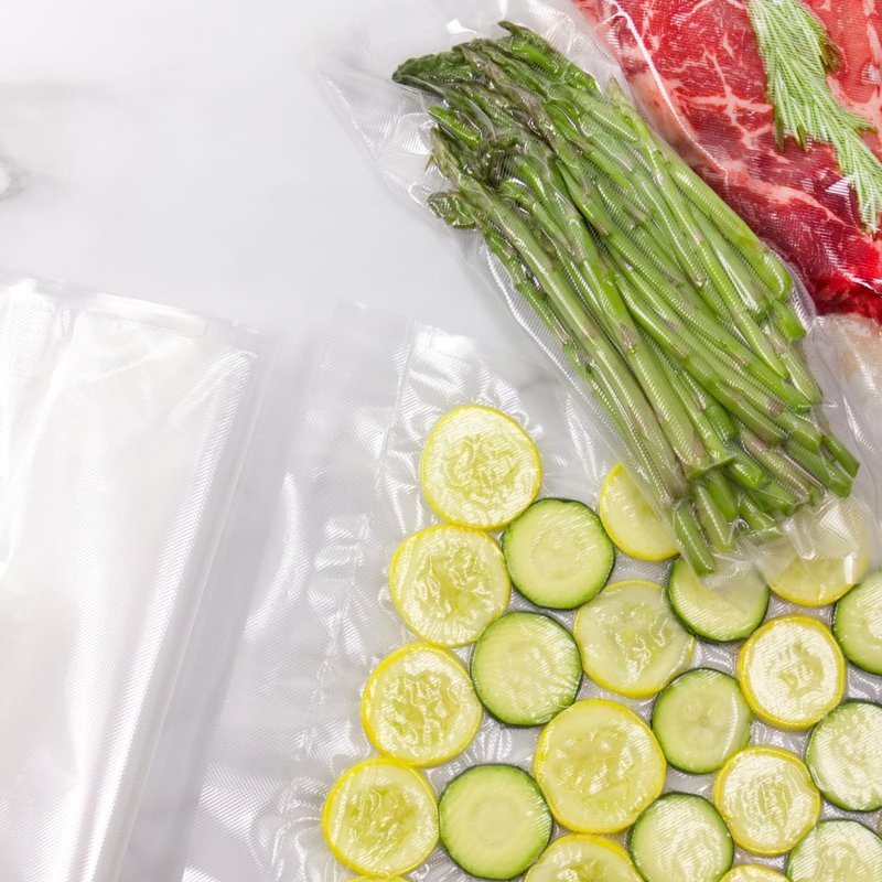 NESCO VS-03R Vacuum Sealer Bags for Home Food Storage, Liquid‑Friendly Bags Safe for Microwave and Sous‑Vide Cooking