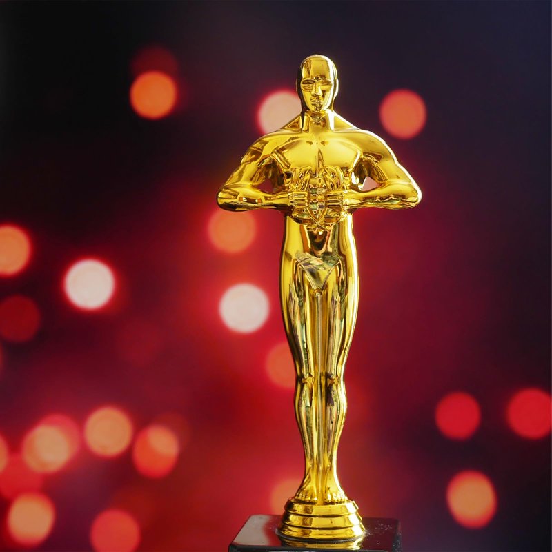 Jorpneost 10 Inch Gold Award Statue Trophy, Plastic Golden Award for Party Favors, Event Awards, Movie Night, Home & Office Display