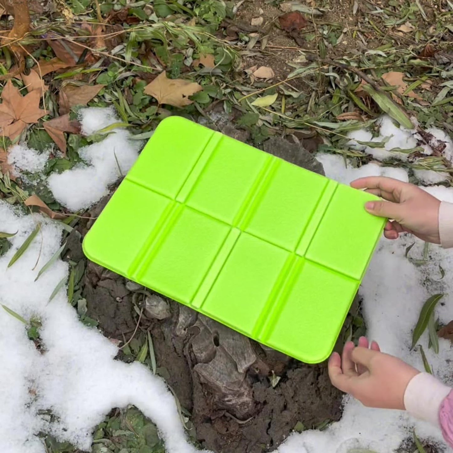 1PC Portable Folding Outdoor Cushion, Moisture - Proof Foam Mat for Grass Field, Black