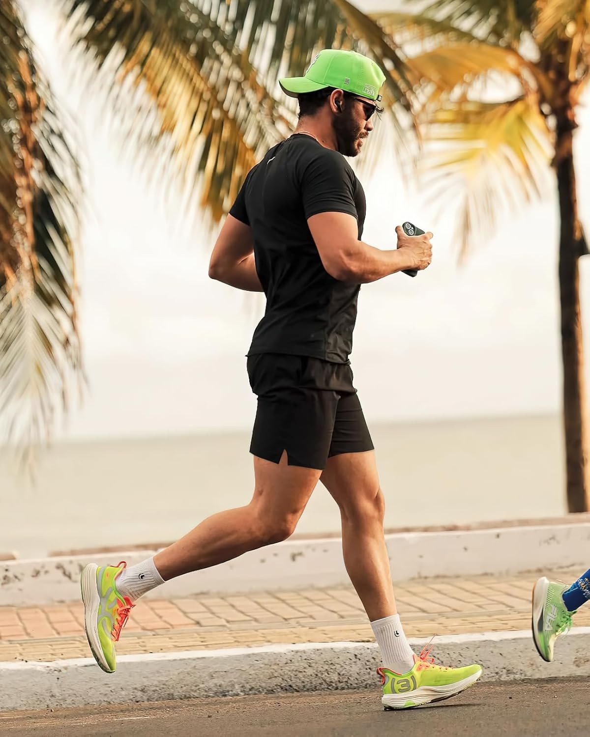 2 Pack Mens Athletic Workout Shorts 7 Inch Quick Dry Gym Shorts with Pockets, Sports Tennis Running Shorts for Men
