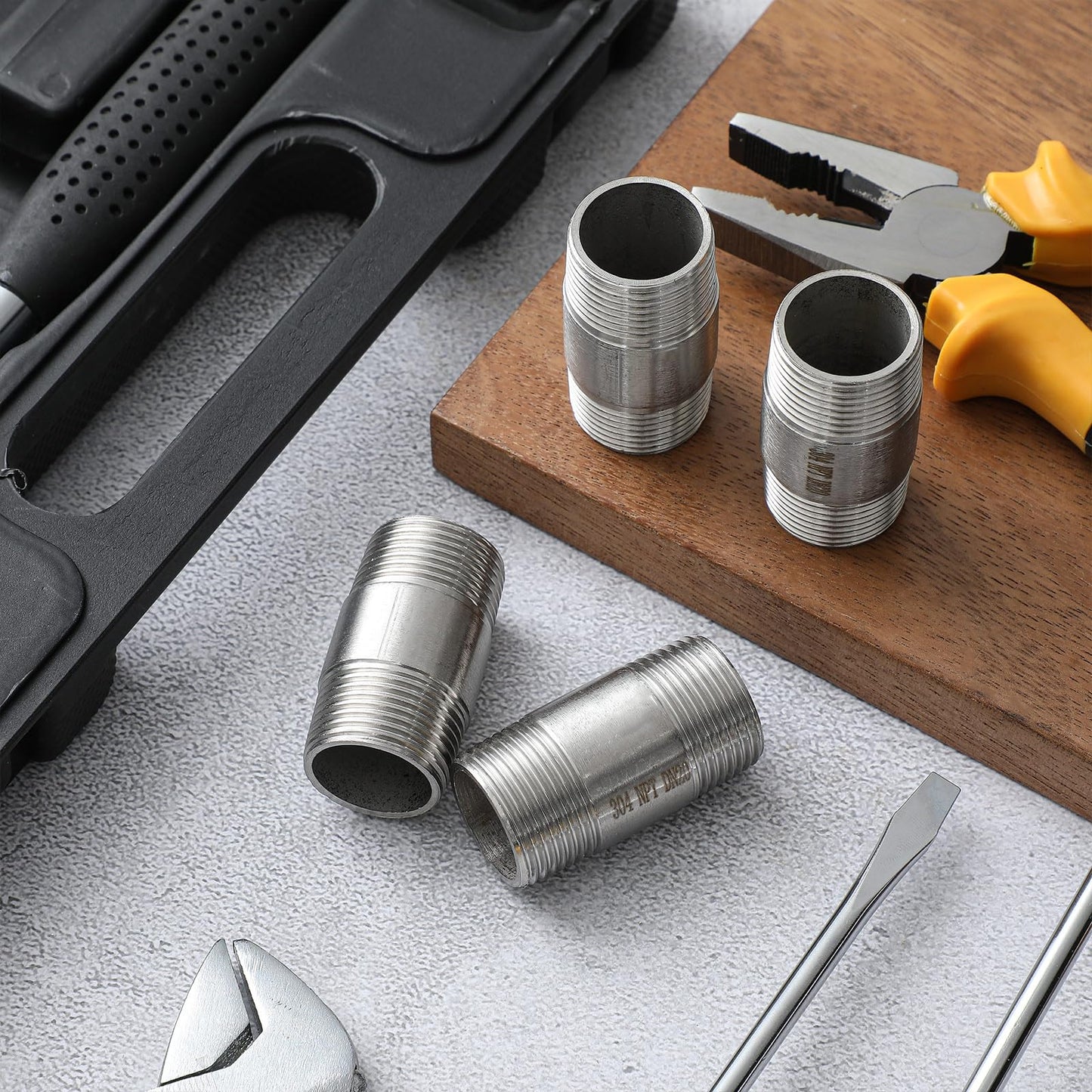 Otoolling 4 Pcs 304 Stainless Steel Pipe Fittings 3/4" NPT x 3/4" NPT Male Threaded 2" Length Nipple Cast Pipe Fittings for Oil Air Fuel