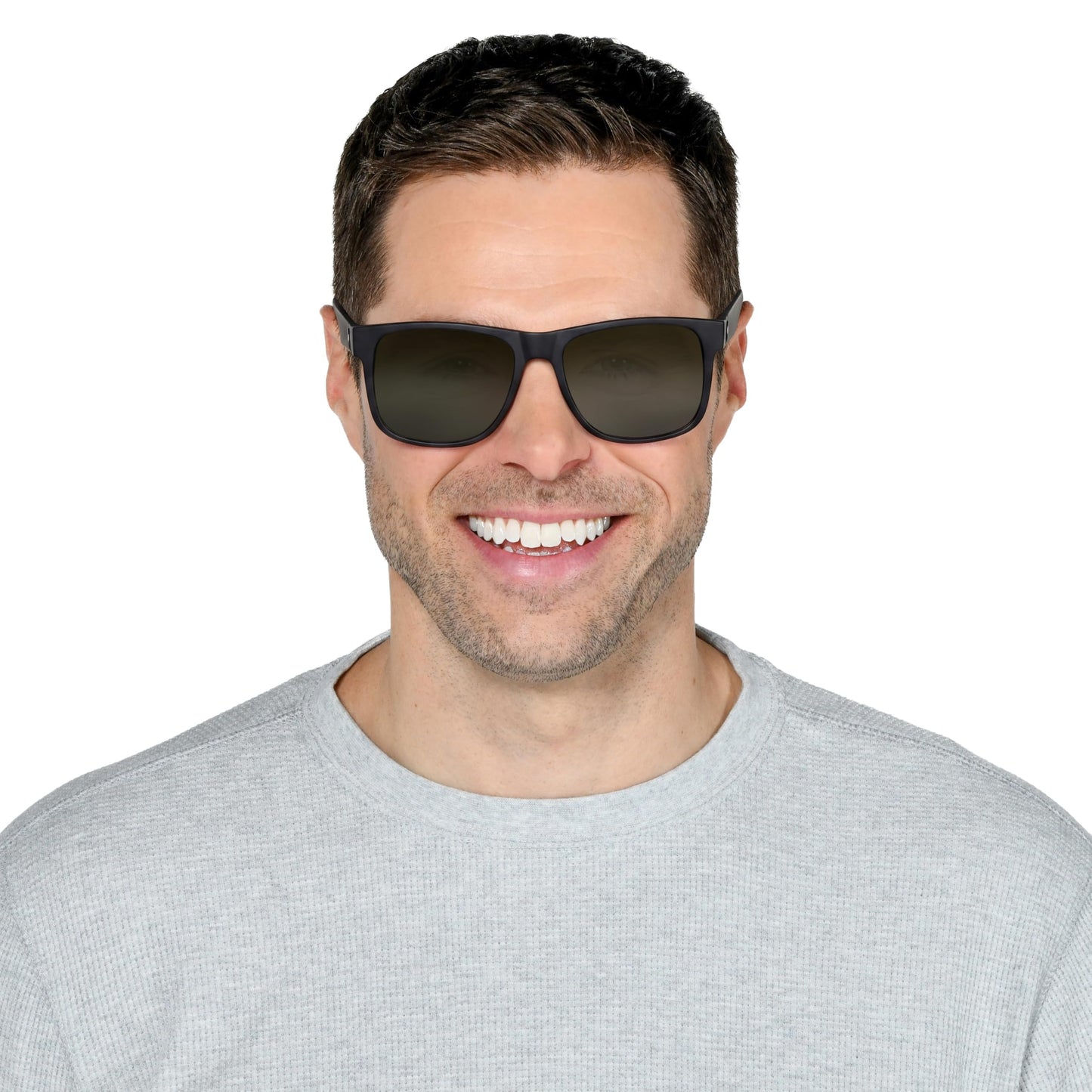 Foster Grant Mens Ramble Sunglasses Sunglasses Black Frame Grey Lenses Way Shape, Black/Smoke, 52 mm US
