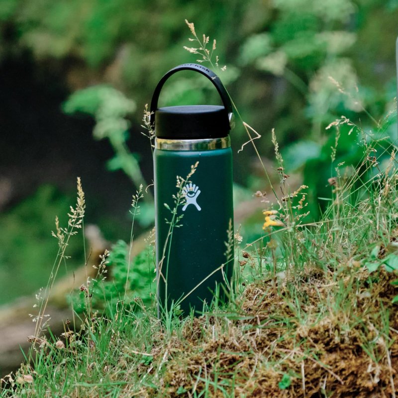 Hydro Flask Water Bottle - Insulated Stainless Steel - Wide Mouth Flex Lid, Non Spill, Leakproof and Refillable in 40 Oz Coconut Cream