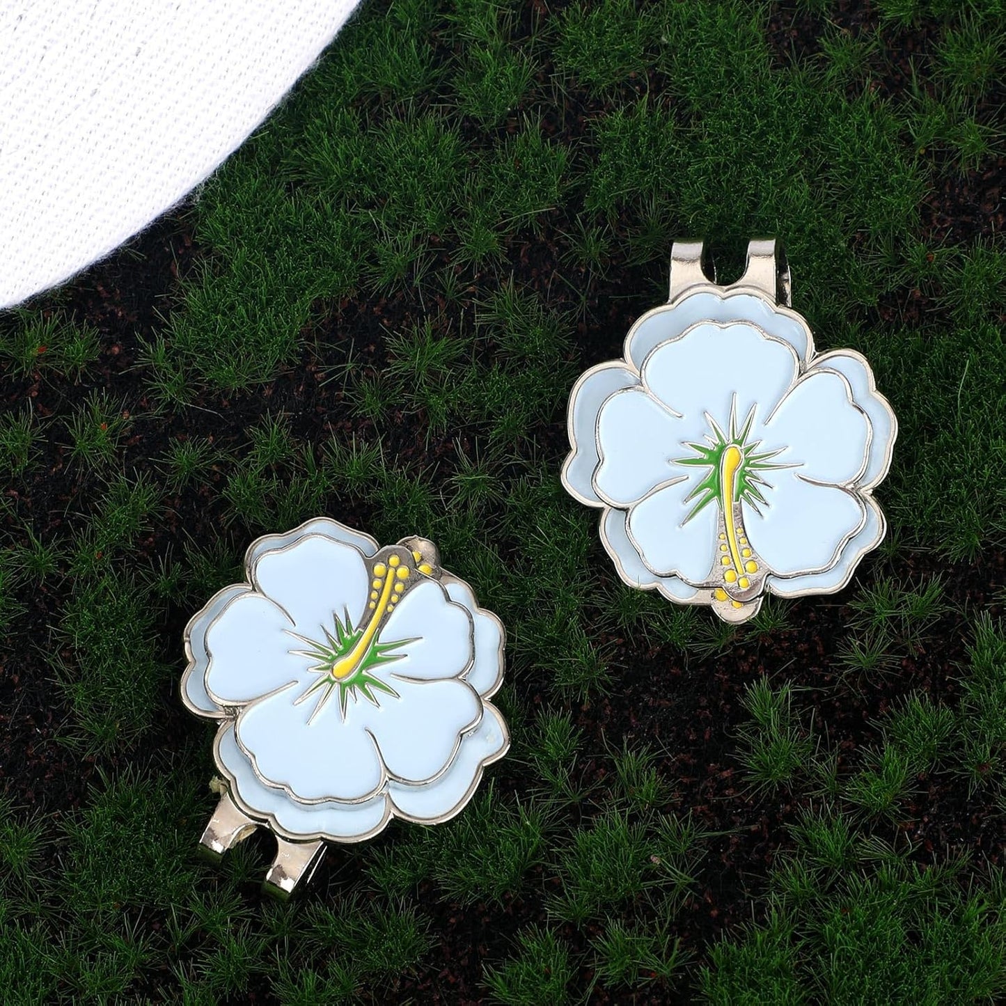 2pcs Magnetic Golf Ball Marker with Hat Clip, Flower Shape Golf Marker Magnet Set Cap Hat or Visor Clip Sports Bag Accessories for Women Men Golfer Friends Gift
