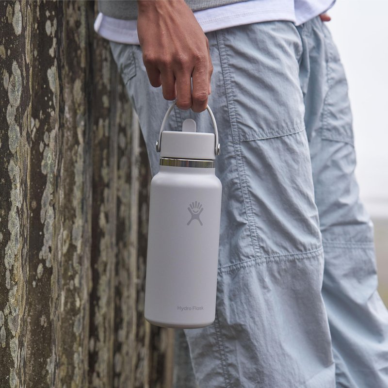 Hydro Flask Water Bottle - Insulated Stainless Steel - Wide Mouth Flex Straw Lid, Non Spill, Leakproof and Refillable in 24 Oz Tonal Agave