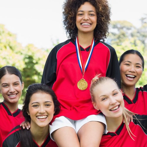 Juvale 6 Pack 1st Place Gold Medals with 16 Inch Neck Ribbon for Awards, Sports Tournaments, Soccer, Baseball (Round, Metal, 2.5 Inch Diameter) - Medals for Awards