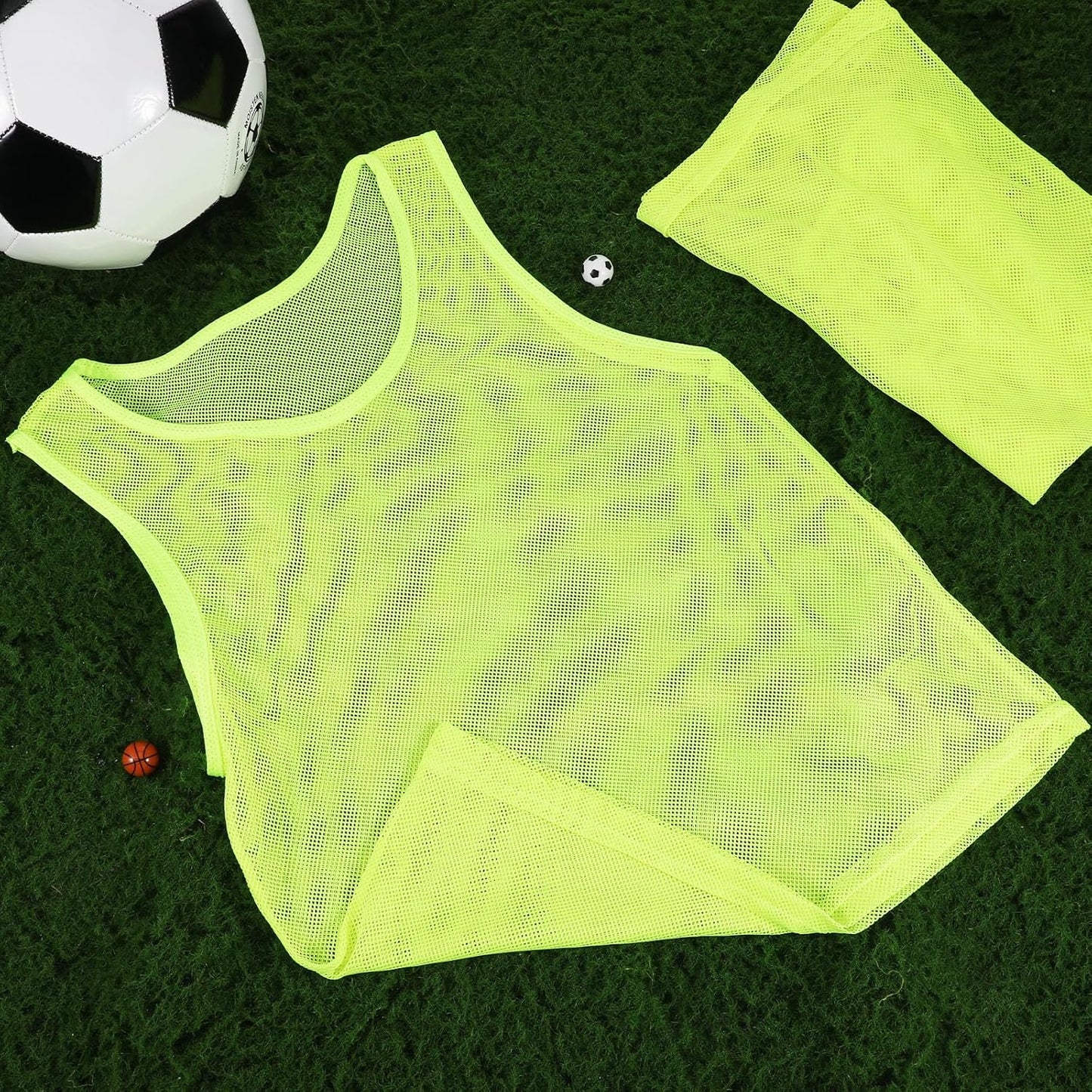 12Pcs Youth Pinnies Scrimmage Vests, Sports Pennies for Youth Adults Soccer Basketball Scrimmage Training Vests,Team Sport Practice Jersey Chartreuse