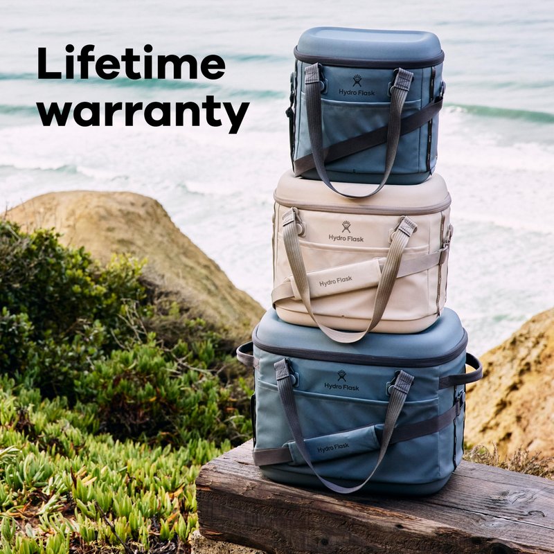 Hydro Flask Carryout Cooler - Insulated Portable Soft Cooler - 10 L Capacity in Oat