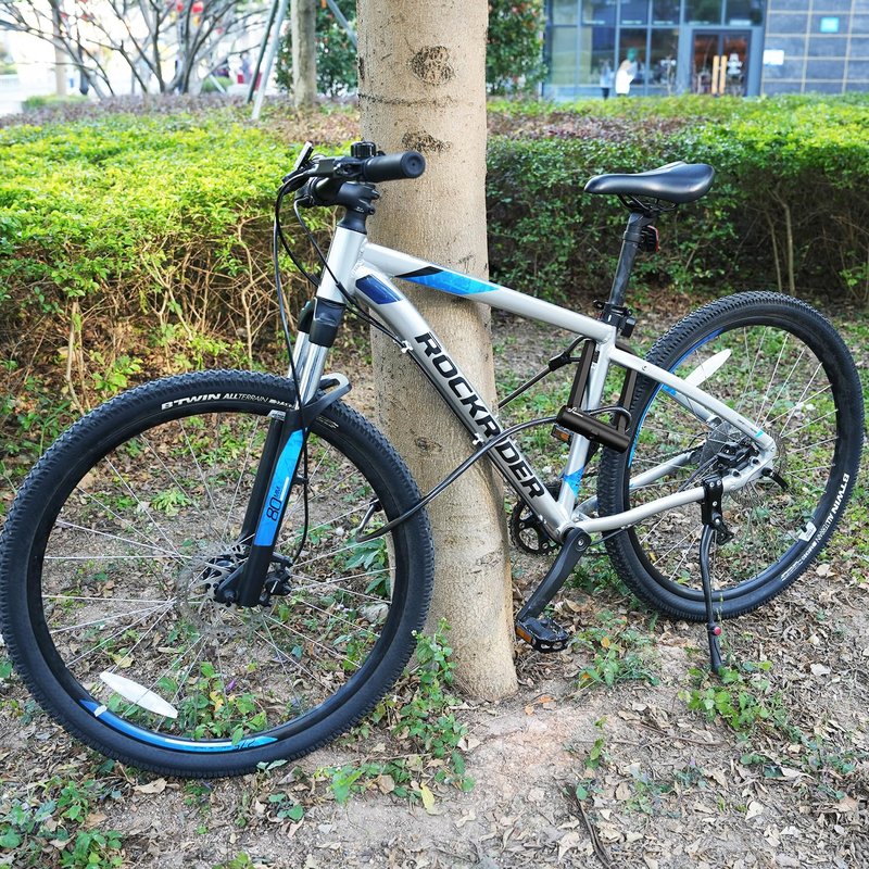 Sportneer Bicycle Lock: 18mm Heavy Duty Anti Theft Bike U Lock with 5ft Security Steel Cable - Shackle Bike Locks with 3 Keys & Mounting Bracket for Road Mountain Electric Bike, Size 8.58'' x 4.85''