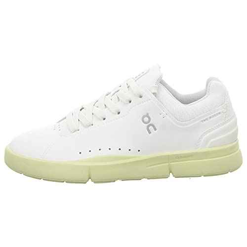 On Women's The Roger Advantage Sneakers