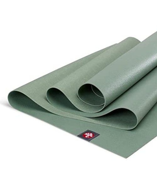 Manduka eKO Superlite Yoga Mat for Travel - Lightweight, Easy to Roll and Fold, Durable, Non Slip Grip, 1.5mm Thick, Leaf Green, 71" x 24"