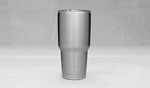 30 Oz Stainless Steel Vacuum Insulated Tumbler with Lid - YETI Rambler