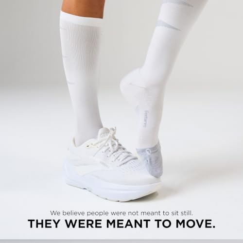 Feetures Compression Knee High Socks - Medium White, Graduated Support for Men & Women