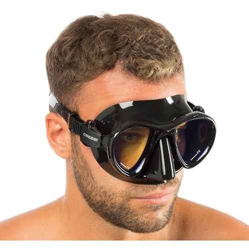 Adult Free Diving Photographer Low Volume Mask with Silicone Skirt- Metis by Cressi: Quality Since 1946