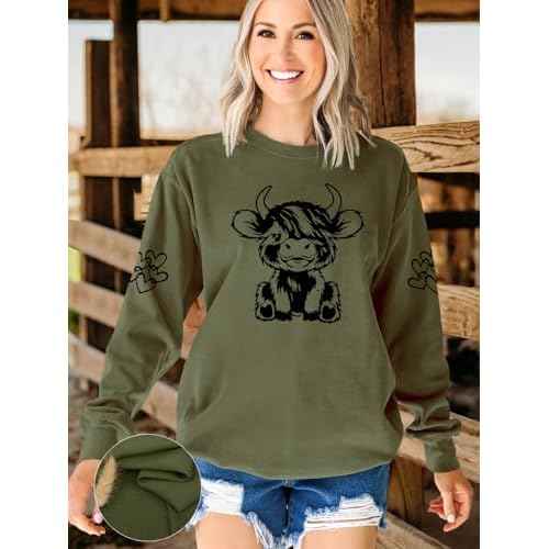 Women Highland Cow Sweatshirt Cute Cowgirl Gift Christmas Farm Sweatshirt Ribbon Long Sleeve Shirts