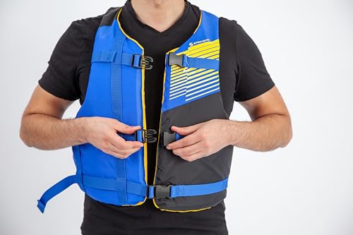 Stohlquist FIT Adult Life Jacket, US Coast Guard Approved Type III Life Vest, PFD for Men and Women, Easily Adjustable, Lightweight and High Buoyancy - Universal Fit (30-52" Chest)