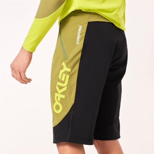 Oakley Man Maven Scrub Short