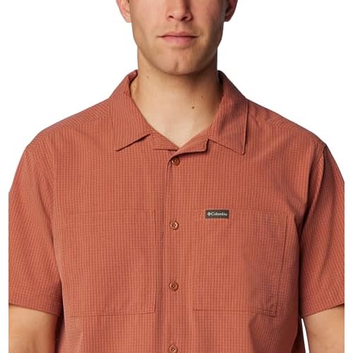 Columbia Men's Black Mesa Lightweight Short Sleeve Shirt