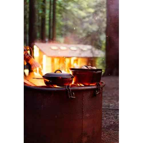 GSI Outdoors Guidecast 10¡± Deep Frypan I Dual Handle & Self-Basting Dome Lid | Cast Iron, Lightweight, Gourmet Frying Pan, Camp Cookware
