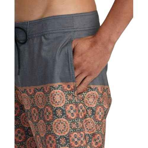 RVCA Men's Fixed Waist 18" Boardshort