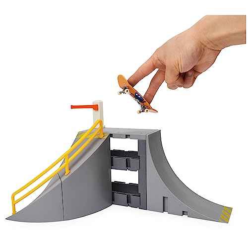 Tech Deck, Sk8 Garage X-Connect Park Creator, Customizable and Buildable Ramp Set with Exclusive Fingerboard, Kids Toy for Boys and Girls Ages 6 and up