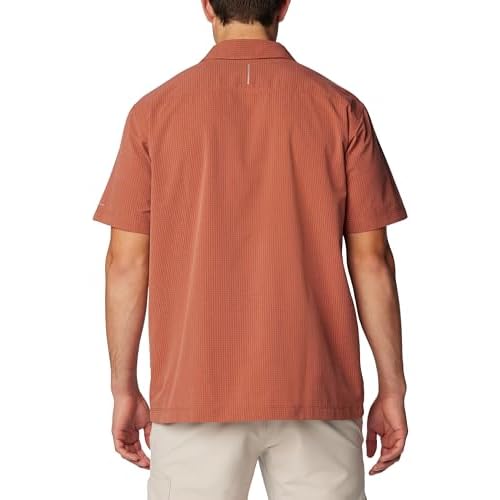Columbia Men's Black Mesa Lightweight Short Sleeve Shirt