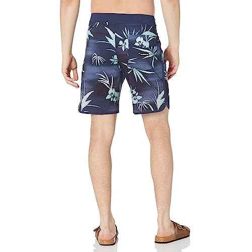 Quiksilver Men's Standard Heritage Scallop 19 Boarshort Swim Trunk