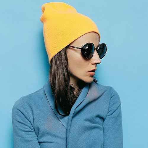 Halloween Yellow Beanie with Vintage Steampunk Goggles Knit Yellow Hat Punk Sunglasses Cosplay Set for Women Men