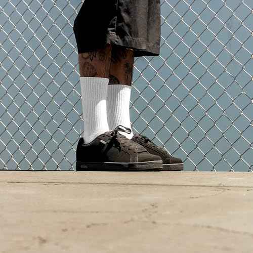 Etnies - Kingpin - Men's Skateboarding Shoe Classic Puffy Sustainable, Comfortable & Durable Footwear with Die-Cut EVA Insole