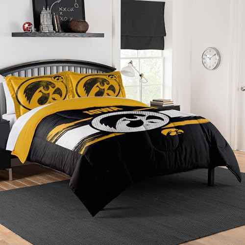 Iowa Hawkeyes Comforter Set ? Hawkeyes Bedding for Dorms, Guest Rooms, RVs, Tailgates & Iowa Game Day Decor, Full/Queen