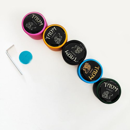 YEUEK TAOM Pool Chalk Holder Round Shaped Practical Tool Billiards Accessories Magnetic Mini Chalk Tip Case Container Round Box Billiards