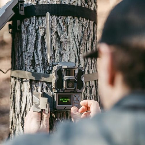 TACTACAM Reveal Ultra Cellular Trail Camera – Live Video Streaming, GPS Tracking, Switchable Low-Glow/No-Glow Flash, 4K Photo, LTE, 1080P Video, LCD Screen