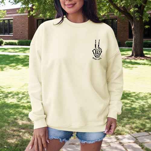 Mom Life Sweatshirt Mama Sweatshirts for Women Skeleton Halloween Long Sleeve Shirt Rock Crewneck Graphic Pullover