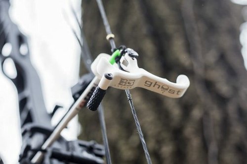 B3 Archery Ghost 3 Finger Handle Back-Tension Release with Textured Coated White Grip & Integrated Thumb Peg for Bowhunting & Competition