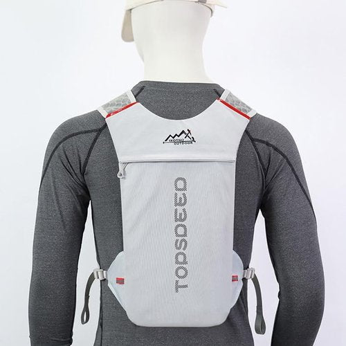 Outdoor travel backpack, easy to carry, equipped with a water bag system, is a good partner for outdoor hiking Grey