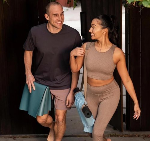 Manduka Yoga Commuter Mat Carrier - Eco-Friendly Cotton, Easy to Carry, Hands-Free, For All Mat Sizes, Black, 68" x 1.5"
