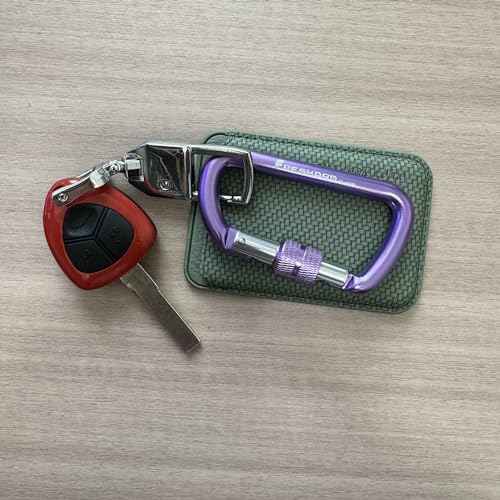 FresKaro 3inches Screw Locking Carabiners, Strong Tensile Strength 12kN/2698lbs, Lightweight, Rust-Free, D Shape Wide Opening Gate, Sturdy and Last Long, Assorted Colors