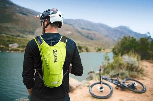 CamelBak Hydrobak Bike Hydration Pack Safety Yellow/Navy 2.0, 50oz