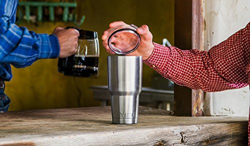 30 Oz Stainless Steel Vacuum Insulated Tumbler with Lid - YETI Rambler