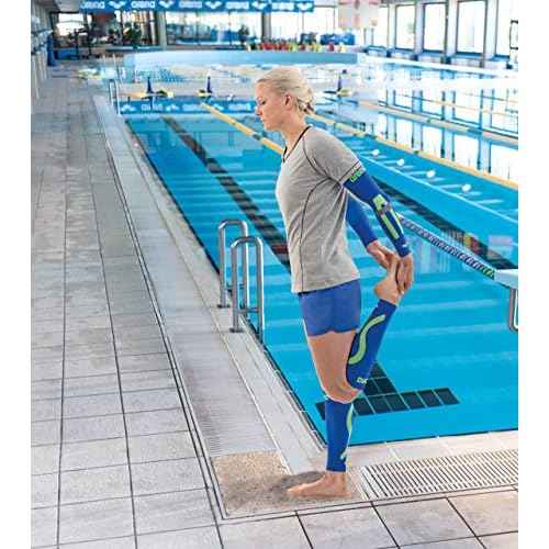 ARENA Carbon Compression Unisex Arm Sleeves, Electric Blue