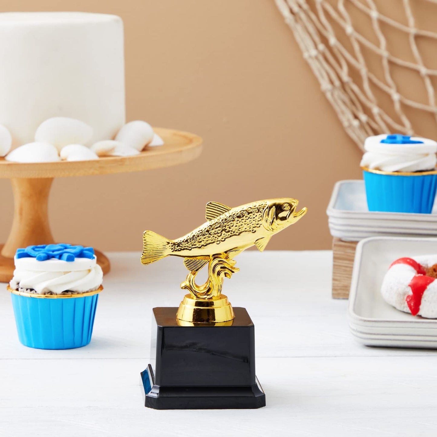 Juvale Small Golden Fishing Trophy Award for Ceremonies, Tournaments, Competitions, and Fish Derbies, Biggest Fish Trophy for Kids and Adults, Customizable Base for Personalized Engraving, 3x5 in