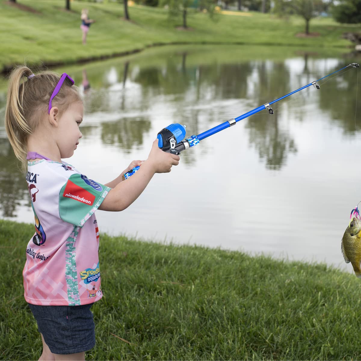 Kid's Portable Telescopic Fishing Rod and Reel Combo with Tackle Box, Bucket, and Net - Perfect Fishing Gift for Boys, Girls, Youth Beginners